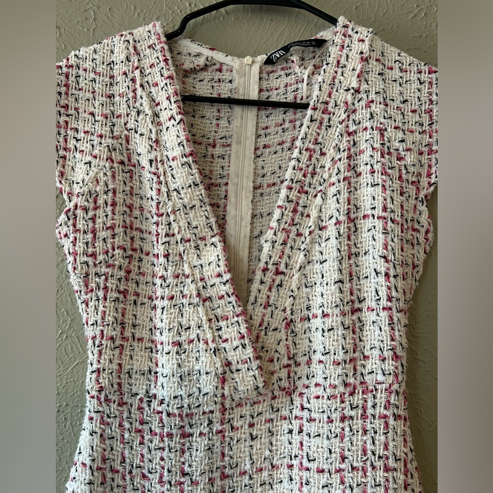 Zara Mini Dress  , color Cream/ black/ pink Size S - Picture 2 of 12